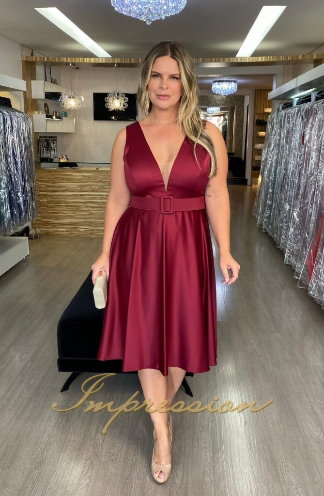 Vestido de Festa Midi Plus Size Marsala - Impression Modas